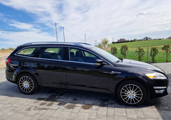 Ford Mondeo cena 32900 przebieg: 241000, rok produkcji 2011 z Tczew małe 529